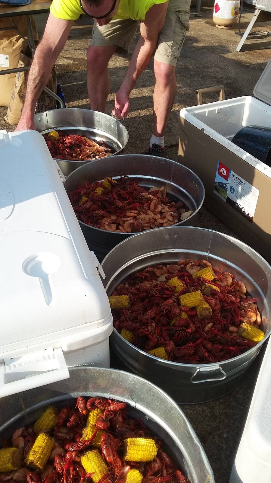 Louisiana Seafood Company | restaurant | 206 N 1st St, Nashville, TN 37213, USA | 6154996865 OR +1 615-499-6865