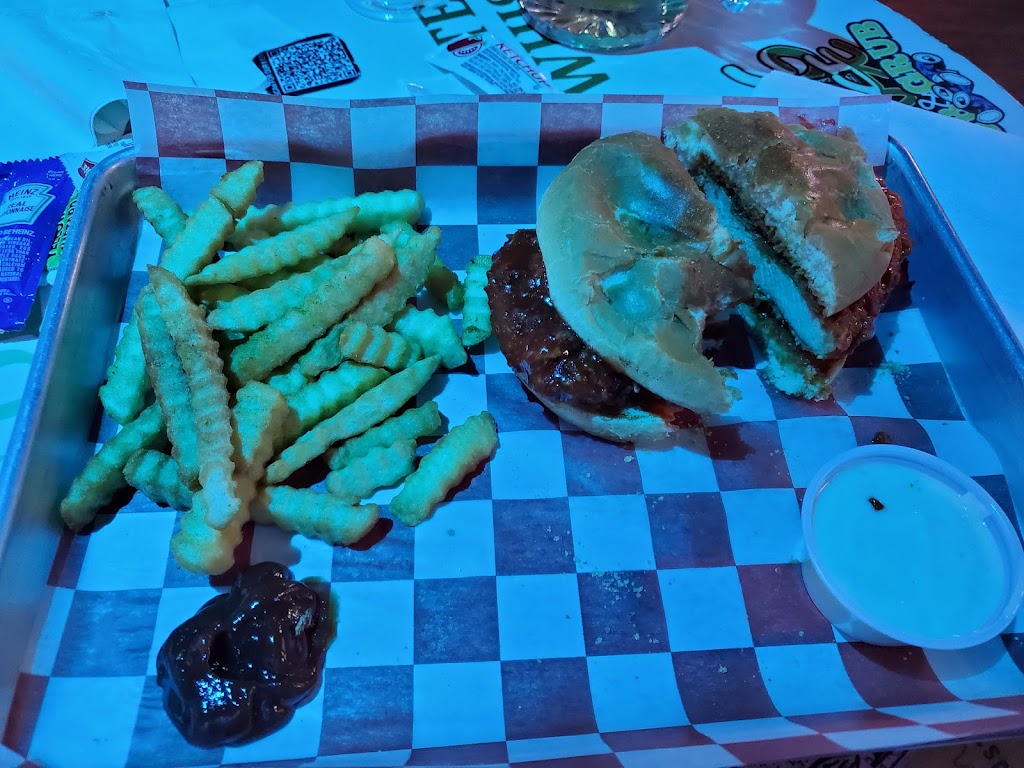 Dog House Pub & Grill | restaurant | 568 Springmart Blvd Ste 700, Brownsville, TX 78526, USA | 9565257134 OR +1 956-525-7134