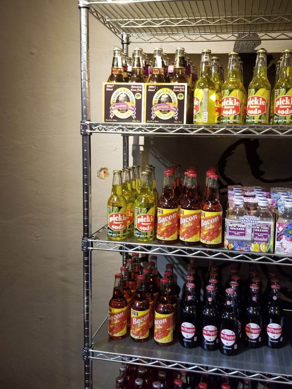 Hubcap Grill Galveston | restaurant | 2021 Strand St #3, Galveston, TX 77550, USA | 4092203551 OR +1 409-220-3551