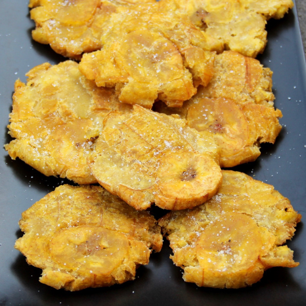 Quisqueya Punta Cana Restaurant | restaurant | 35 Berkshire Dr Unit #10, Crystal Lake, IL 60014, USA | 8158934059 OR +1 815-893-4059