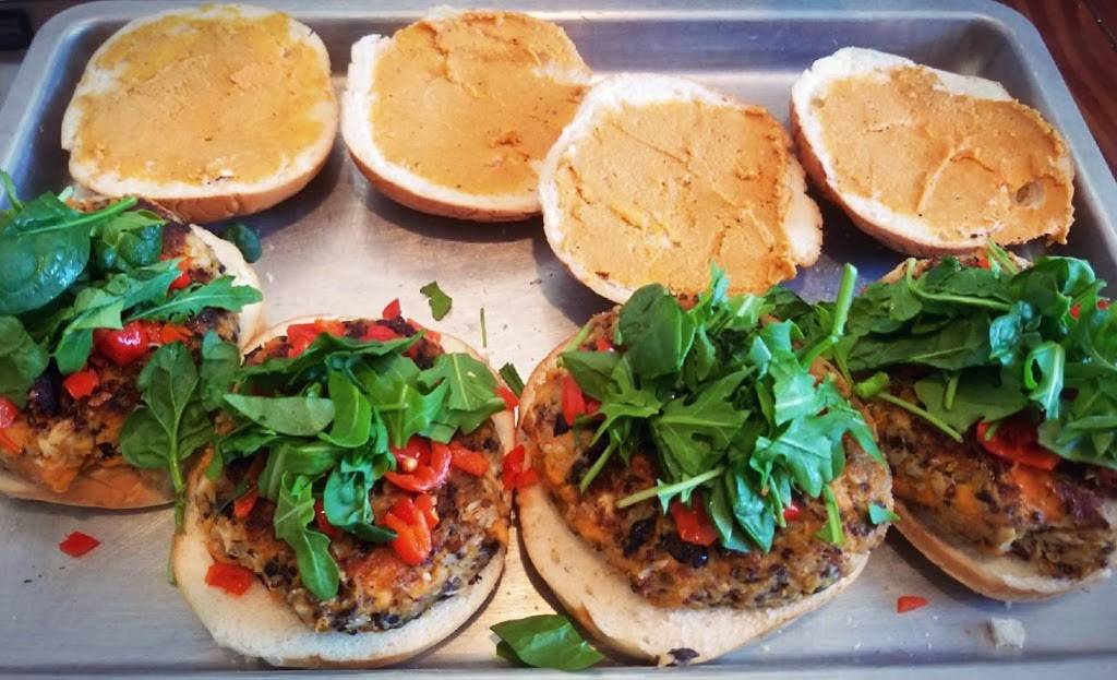 North Beach Pub | restaurant | 600 Mandalay Ave, Clearwater Beach, FL 33767, USA | 7272812364 OR +1 727-281-2364