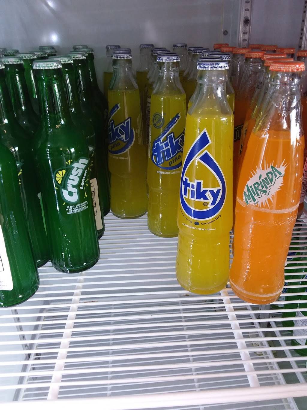 Mi Quetzal restaurant | restaurant | 207 W Grand Ave, Bensenville, IL 60106, USA | 6304758685 OR +1 630-475-8685