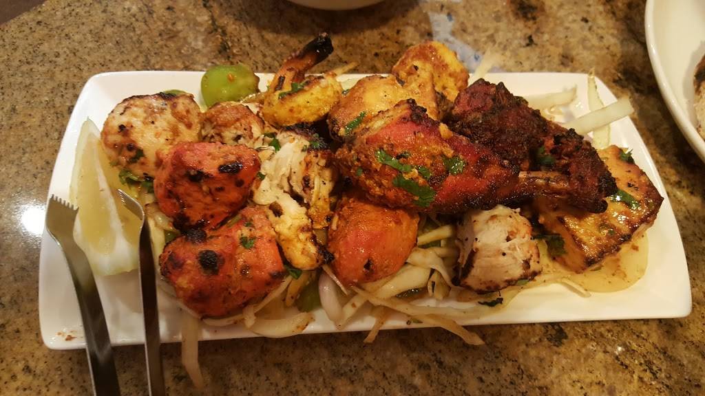 Saffron Indian Bistro (Downtown Norfolk) | restaurant | 420 Monticello Ave suite 170, Norfolk, VA 23510, USA | 7573217005 OR +1 757-321-7005