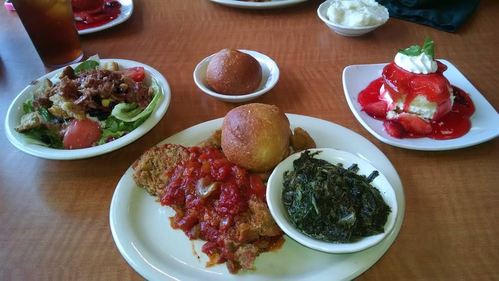 Lubys | restaurant | 11743 Eastex Fwy, Houston, TX 77039, USA | 2815904336 OR +1 281-590-4336