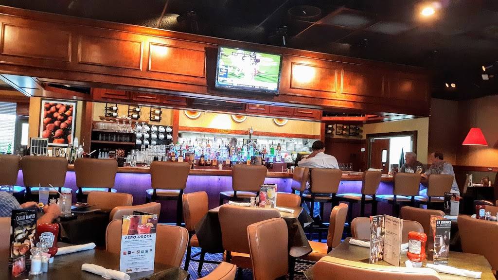 Ruby Tuesday | restaurant | 2235 E Gulf to Lake Hwy, Inverness, FL 34453, USA | 3523441752 OR +1 352-344-1752