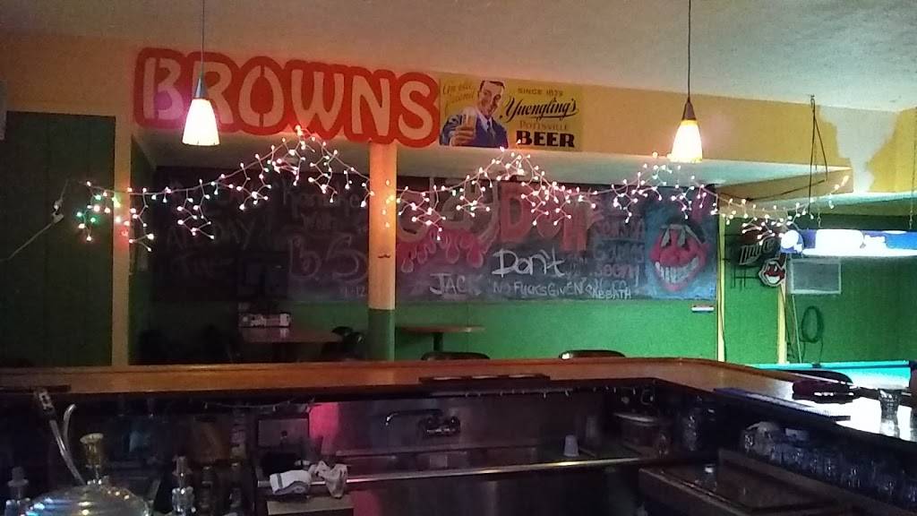 C Jays Bar and Grill | restaurant | 3333 Lincoln Way E, Massillon, OH 44646, USA | 3308332270 OR +1 330-833-2270