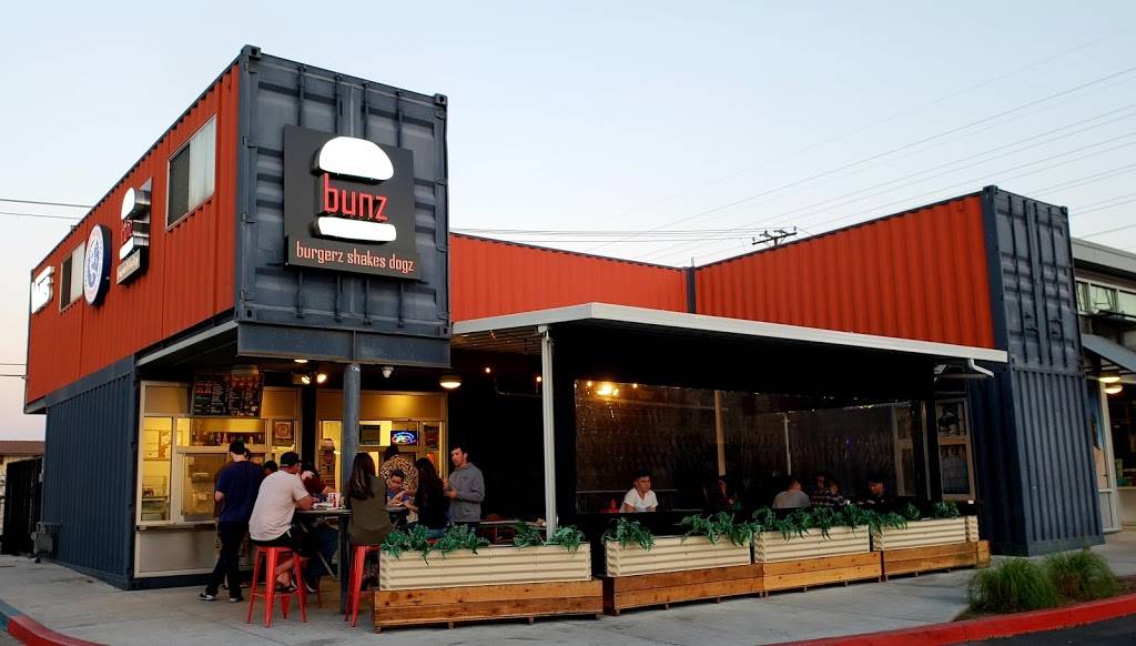 bunz | restaurant | 7491 Center Ave, Huntington Beach, CA 92647, USA | 7147667060 OR +1 714-766-7060