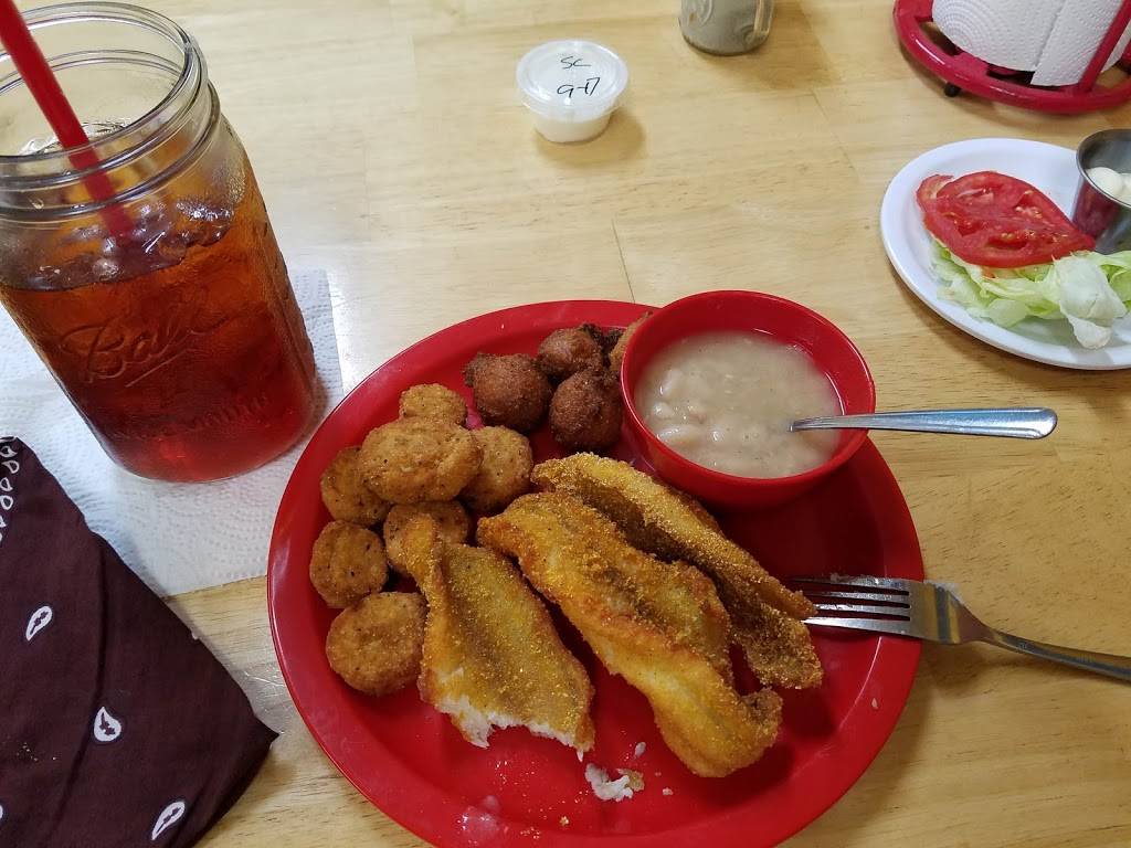 Sissys Cafe | restaurant | 130 Cross St, Mortons Gap, KY 42440, USA | 2702587012 OR +1 270-258-7012