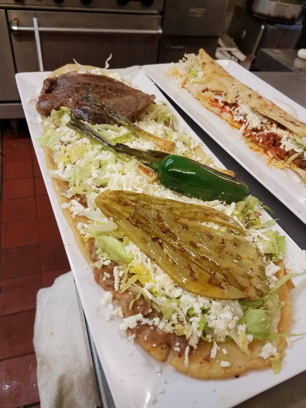 La Casa De Los Machetes | restaurant | 10424 Knott Ave, Anaheim, CA 92804, USA | 7148262326 OR +1 714-826-2326