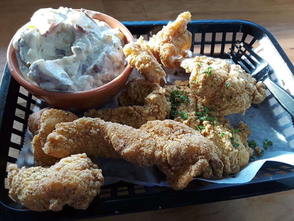 Catfish Station | restaurant | 6105 Stewart Rd, Galveston, TX 77551, USA | 4096327730 OR +1 409-632-7730