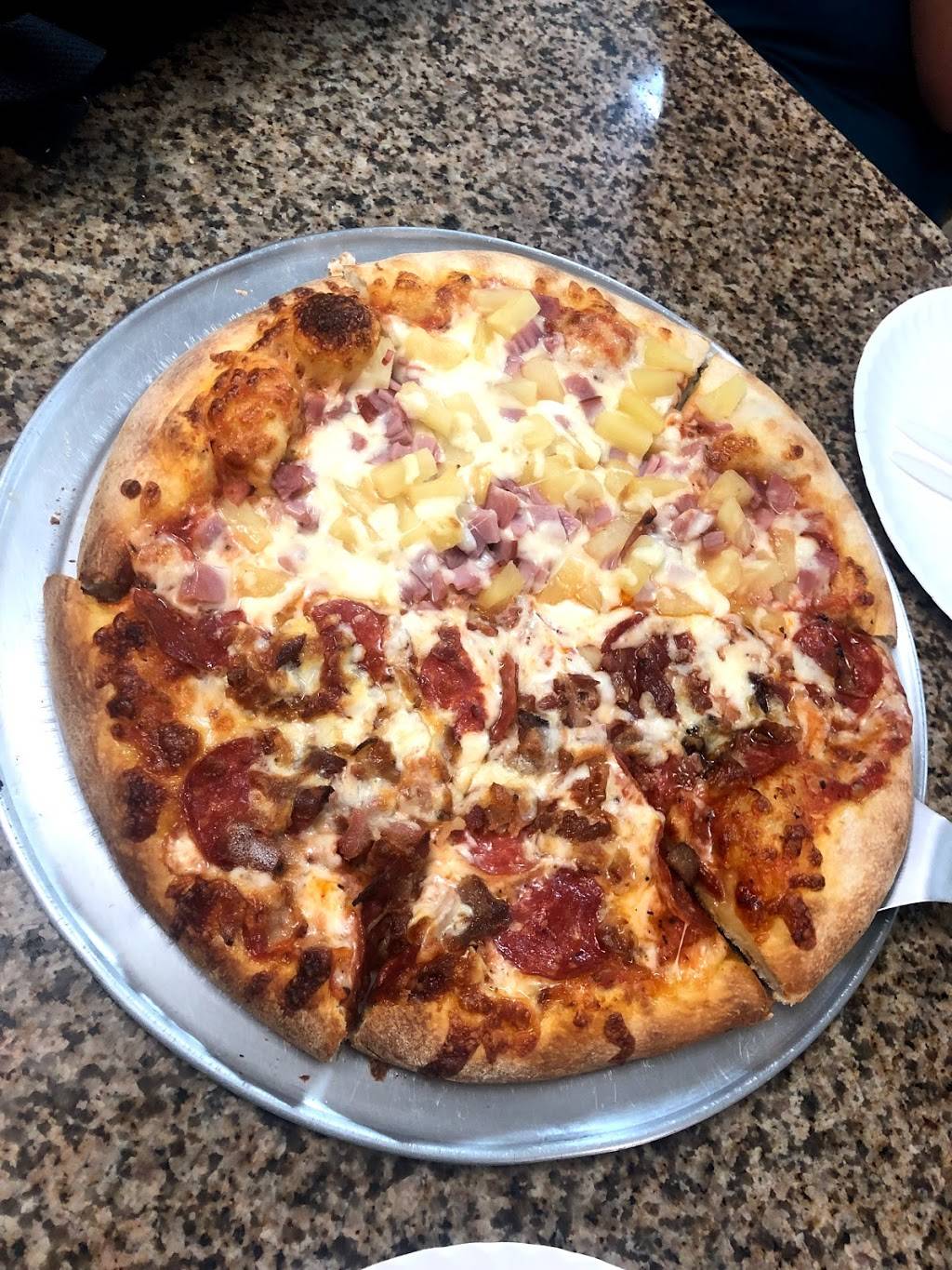 Pizza Bianco | meal delivery | 19201 Collins Ave, Sunny Isles Beach, FL 33160, USA | 3054229839 OR +1 305-422-9839