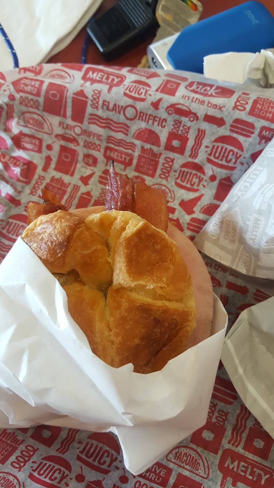 Jack in the Box | restaurant | 5615 Charlotte Pike, Nashville, TN 37209, USA | 6153539032 OR +1 615-353-9032