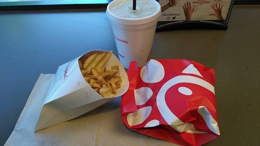 Chick-fil-A | restaurant | 2600 Founders Dr, Raleigh, NC 27695, USA | 9195157910 OR +1 919-515-7910