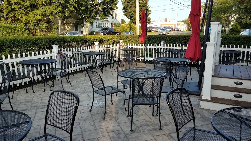 Red Nun Bar & Grill - Chatham | restaurant | 746 Main St, Chatham, MA 02633, USA | 5083480469 OR +1 508-348-0469