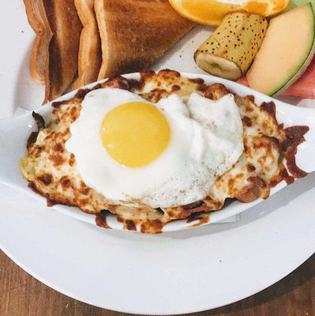 Restaurant Au Petit Palace | restaurant | 204 Rue Masson, Sainte-Thècle, QC G0X 3G0, Canada | 4182892939 OR +1 418-289-2939