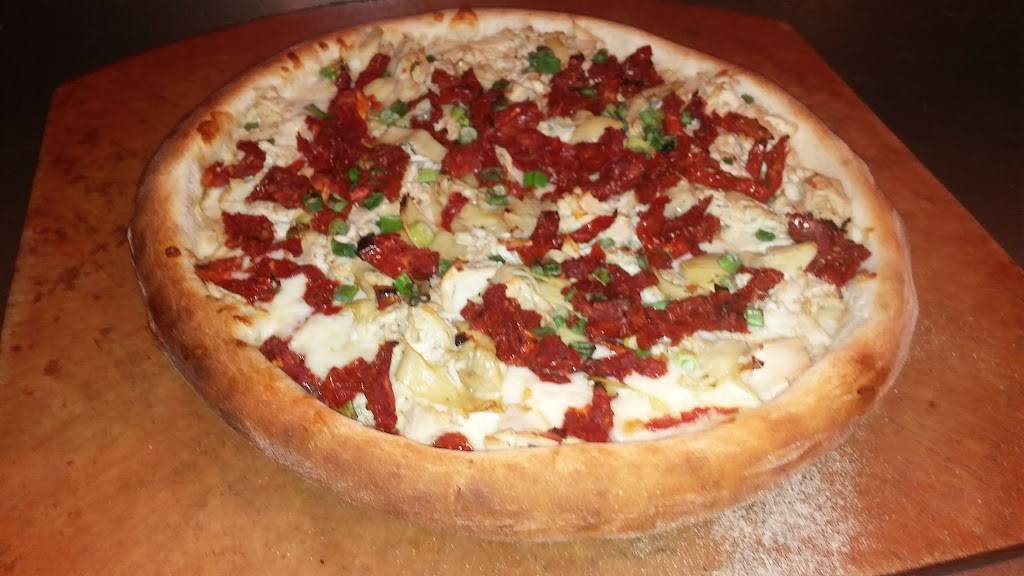 Skipolinis Pizza | restaurant | 2001 Salvio St, Concord, CA 94520, USA | 9256806888 OR +1 925-680-6888