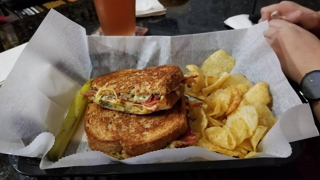 Flyboys Deli | restaurant | 2729 Fairfield Commons, Beavercreek, OH 45431, USA | 9373068623 OR +1 937-306-8623