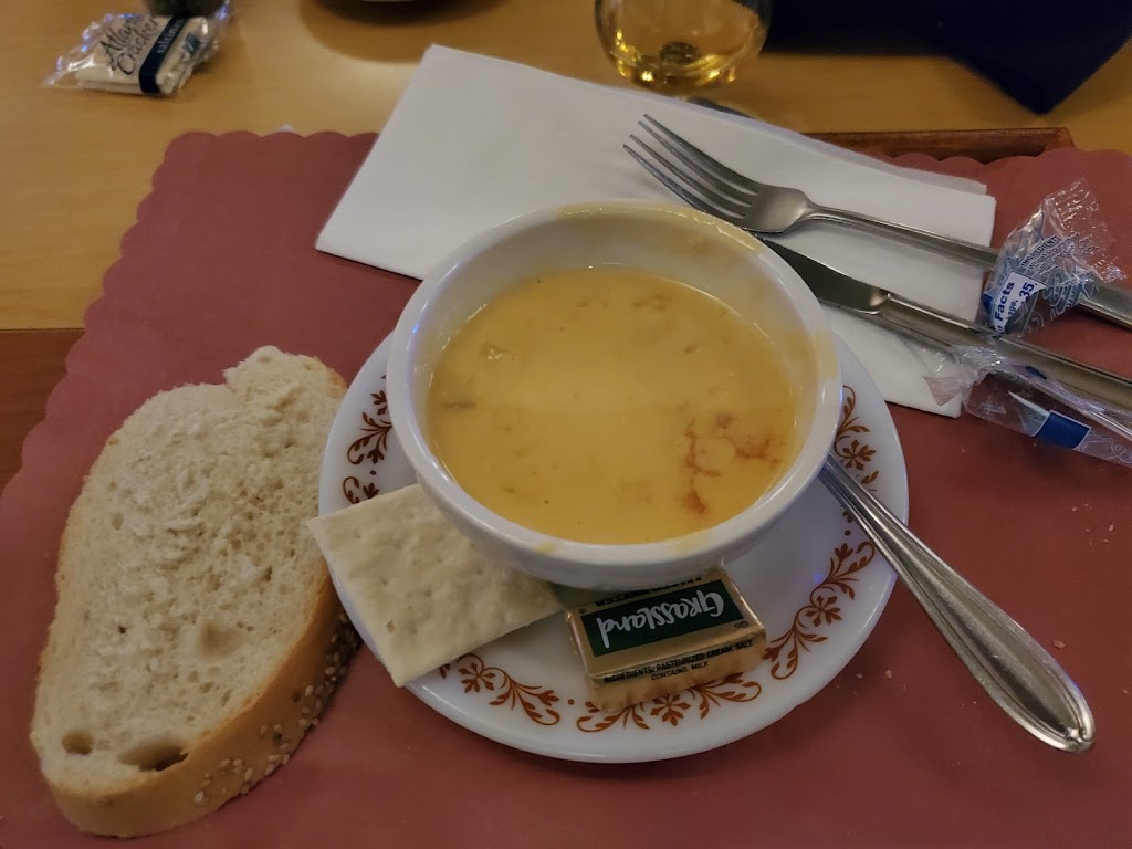 State Fair Inn | restaurant | 8101 W Greenfield Ave, Milwaukee, WI 53214, USA | 4147780760 OR +1 414-778-0760