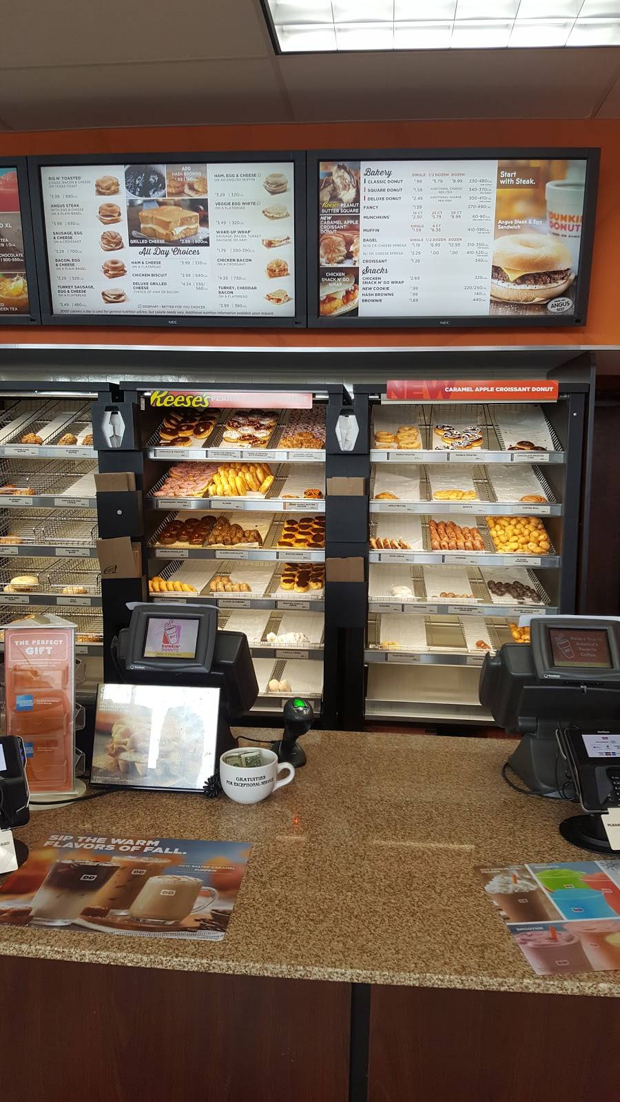 Dunkin | bakery | 12045 Lebanon Rd, Sharonville, OH 45241, USA | 5135636022 OR +1 513-563-6022