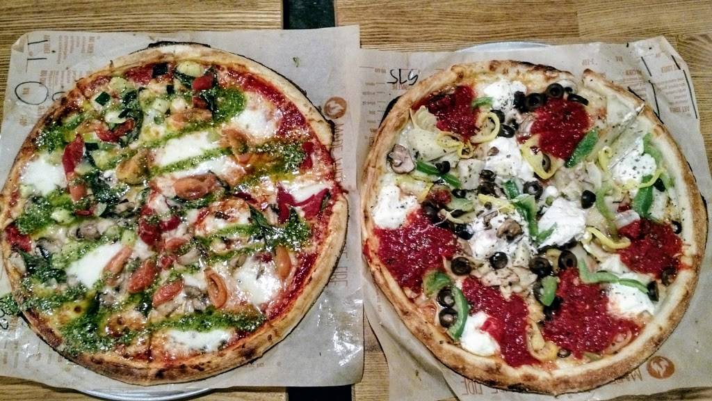 Blaze Pizza | meal takeaway | 990 Town Center Dr, La Cañada Flintridge, CA 91011, USA | 8184830535 OR +1 818-483-0535