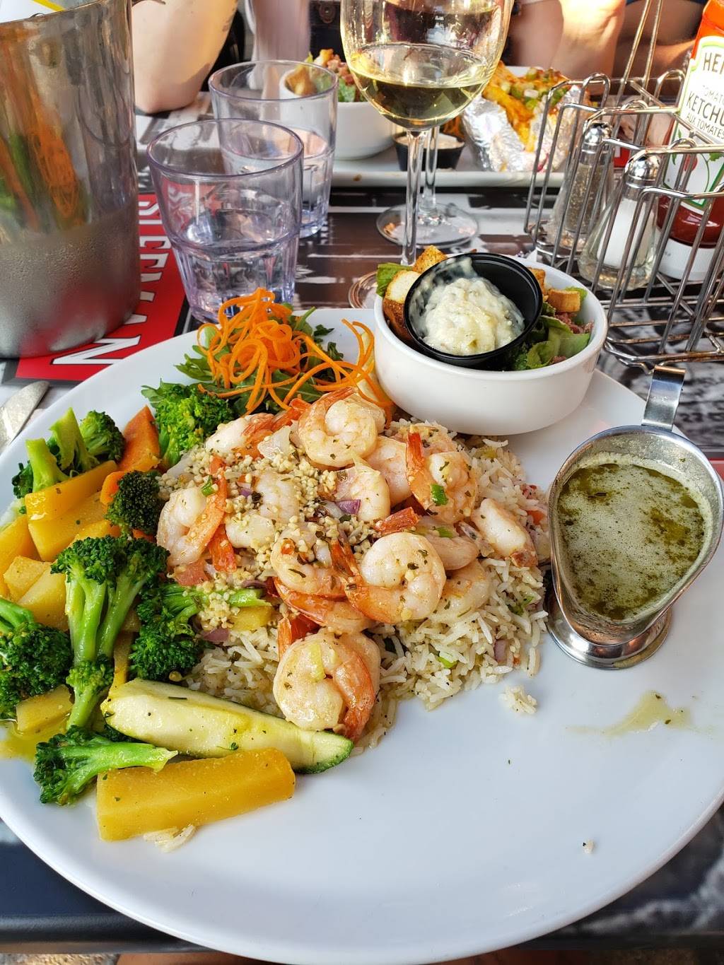 La Face de Boeuf | restaurant | 520 Boulevard Frontenac O, Thetford Mines, QC G6G 5V9, Canada | 4183388865 OR +1 418-338-8865