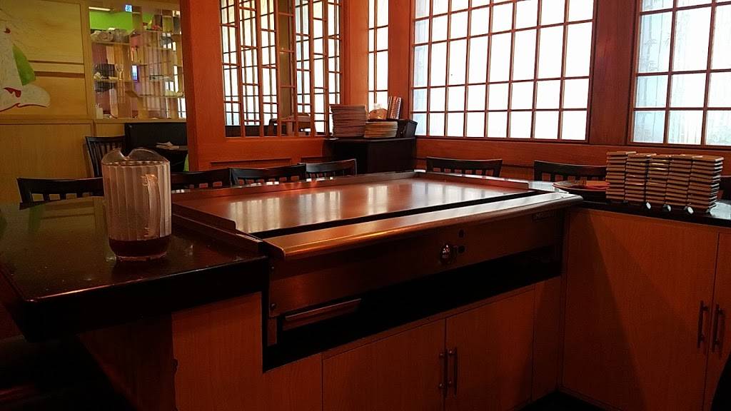 Sakura | restaurant | 2209 N Belt Hwy, St Joseph, MO 64506, USA | 8162326666 OR +1 816-232-6666