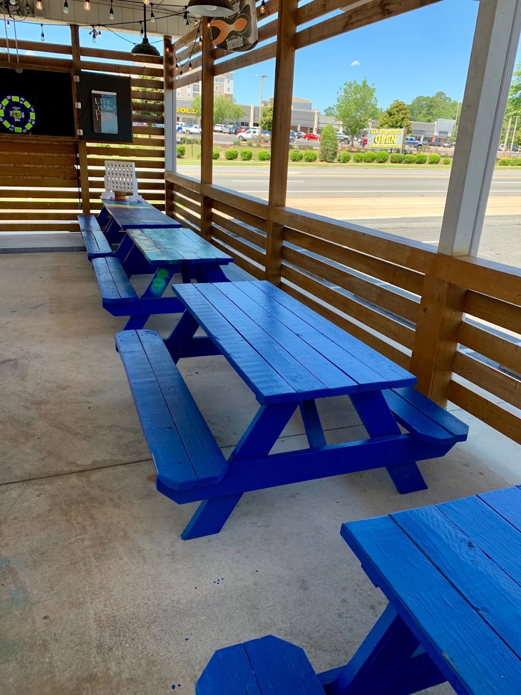 Burrito Boarder Bar, Grill & Games | restaurant | 2065 W Pensacola St, Tallahassee, FL 32304, USA | 8503296191 OR +1 850-329-6191