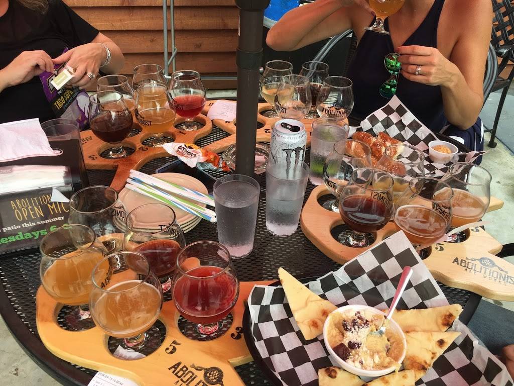 Abolitionist Ale Works | restaurant | 129 W Washington St #1529, Charles Town, WV 25414, USA | 6812521548 OR +1 681-252-1548