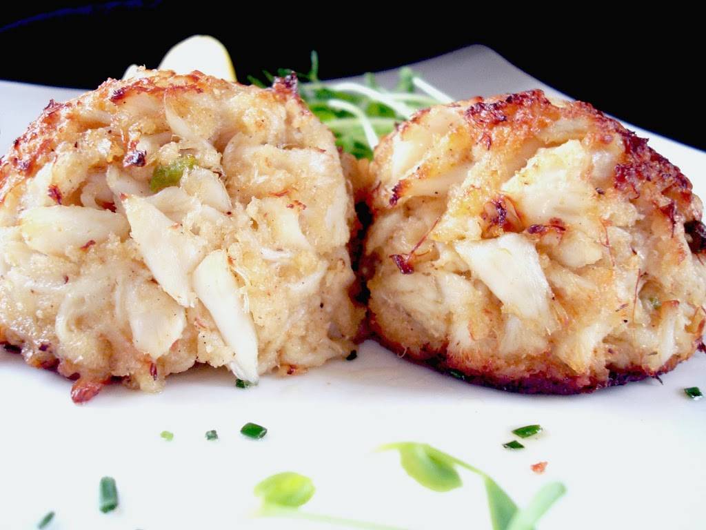 Chesapeake Inn Restaurant & Marina | restaurant | 605 2nd St, Chesapeake City, MD 21915, USA | 4108852040 OR +1 410-885-2040