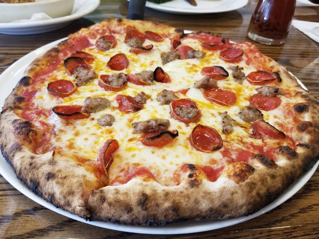 BJs Market Street Tavern & Oyster Bar | restaurant | 17 N Market St, Selinsgrove, PA 17870, USA | 5703749841 OR +1 570-374-9841