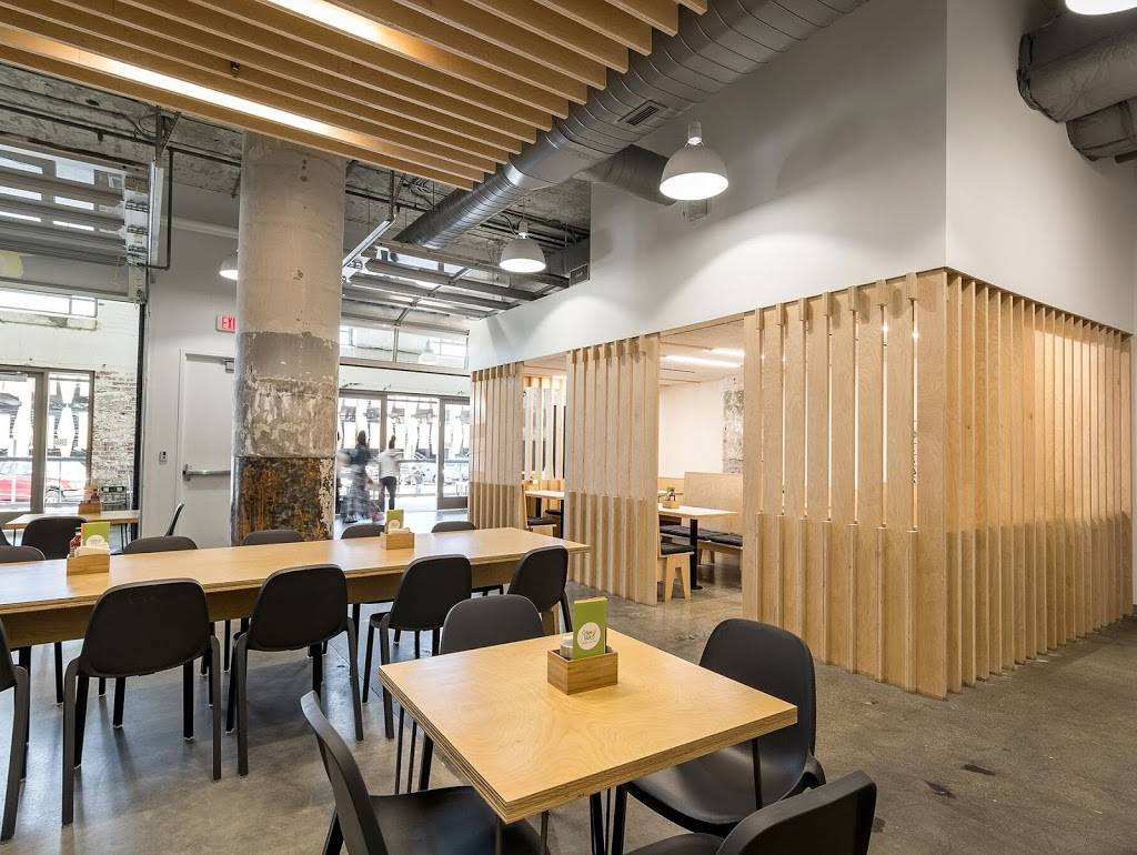 Saucy Chicken | meal takeaway | 1350 Concourse Ave #137, Memphis, TN 38104, USA | 9012033838 OR +1 901-203-3838