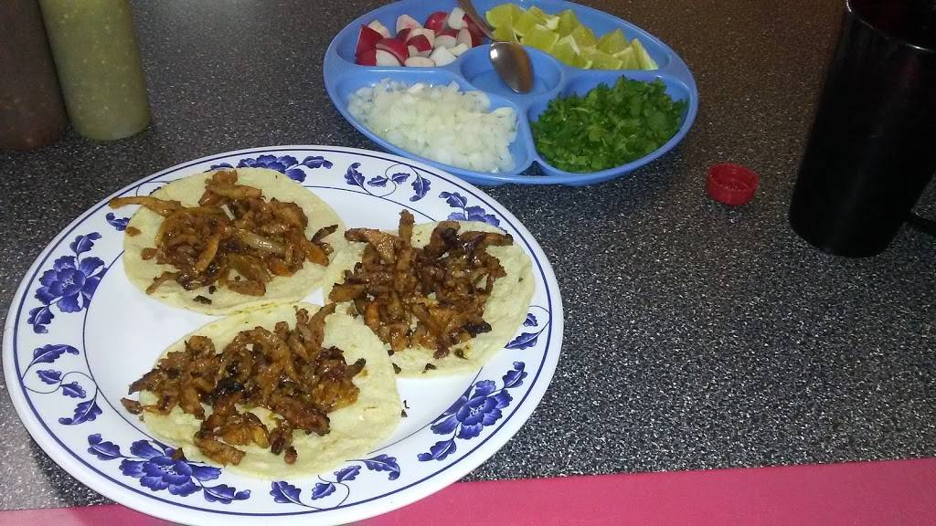 El Gallo De Lagos | restaurant | 730 E Brown Rd, Mesa, AZ 85203, USA | 4806100755 OR +1 480-610-0755