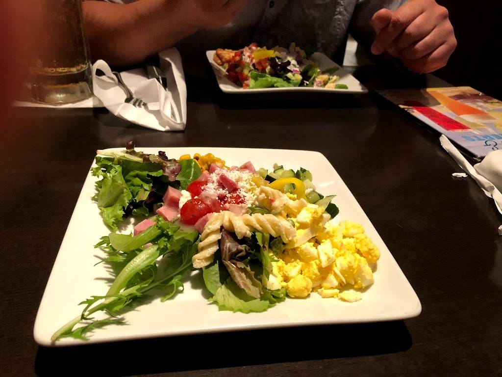 Ruby Tuesday | restaurant | 27 McClintock Dr #15, Tempe, AZ 85281, USA | 4809210099 OR +1 480-921-0099