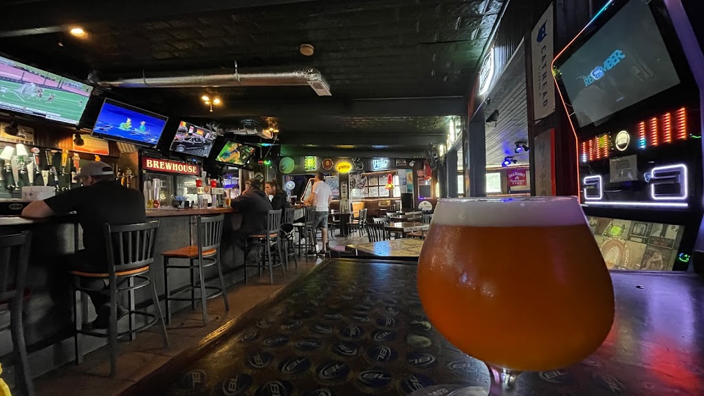 Broadway Brewhouse & Mojo Grill | restaurant | 1900 Broadway, Nashville, TN 37203, USA | 6153400089 OR +1 615-340-0089