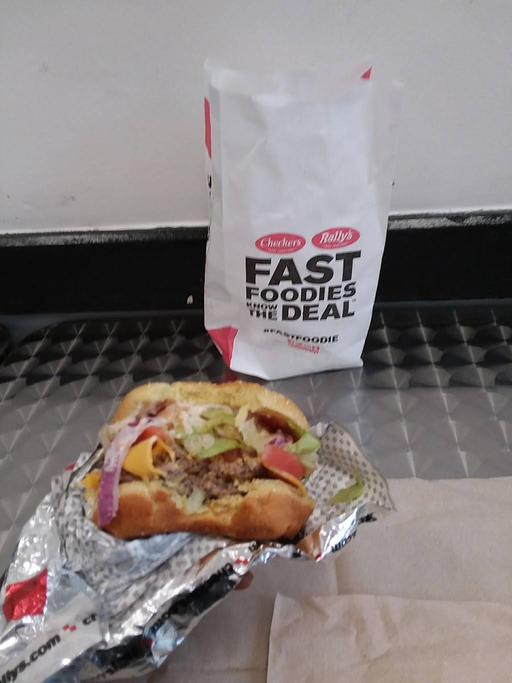 Checkers | restaurant | 379 E Fordham Rd, The Bronx, NY 10458, USA | 3472705664 OR +1 347-270-5664