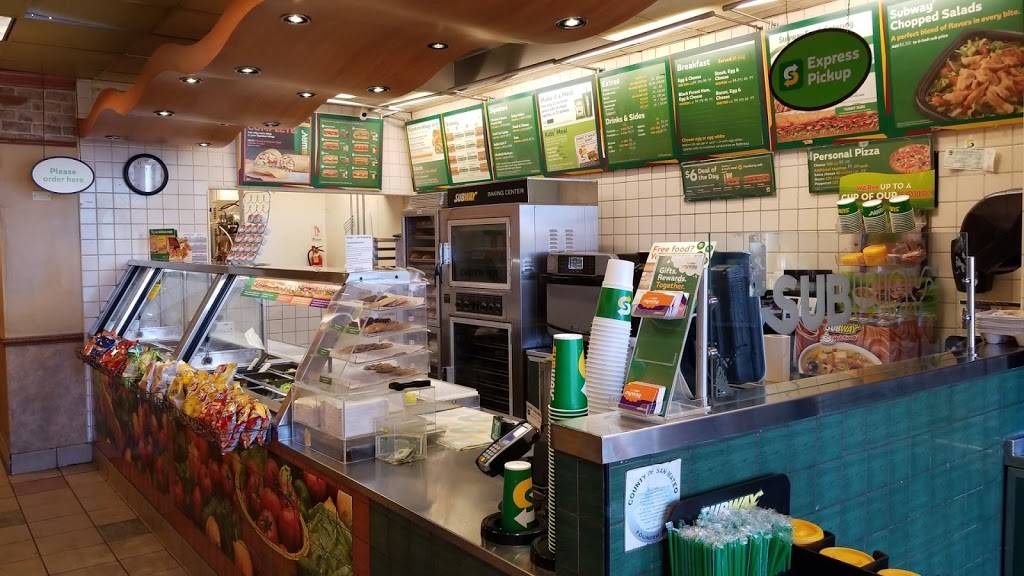 Subway Restaurants | restaurant | 744 El Camino Real, San Carlos, CA 94070, USA | 6506371296 OR +1 650-637-1296