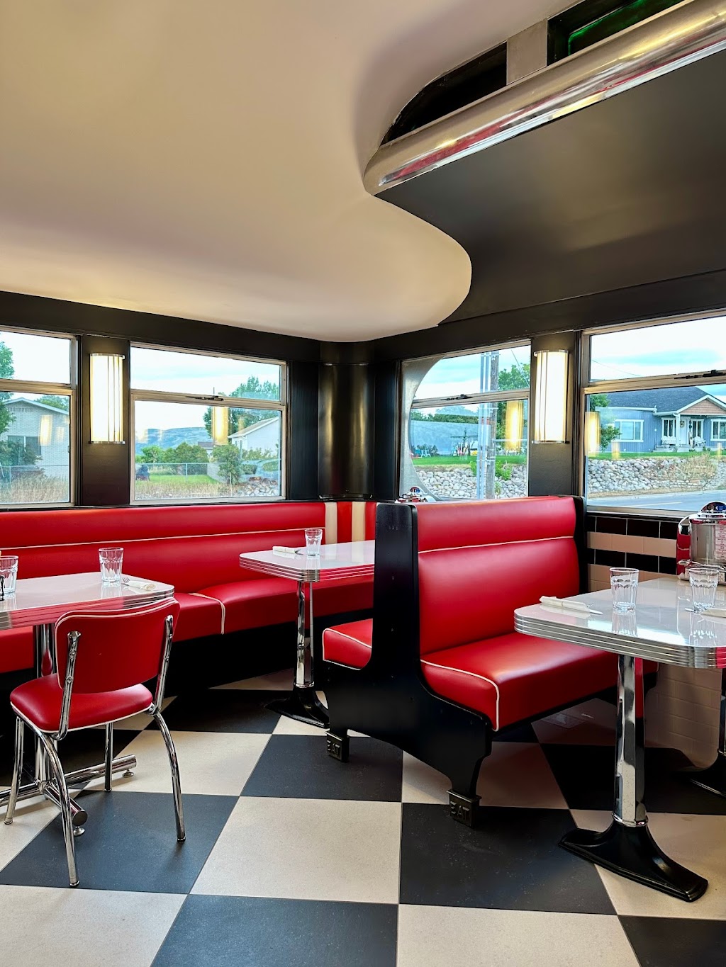 Oakley Diner | restaurant | 981 W Weber Canyon Rd, Oakley, UT 84055, USA | 4357831439 OR +1 435-783-1439