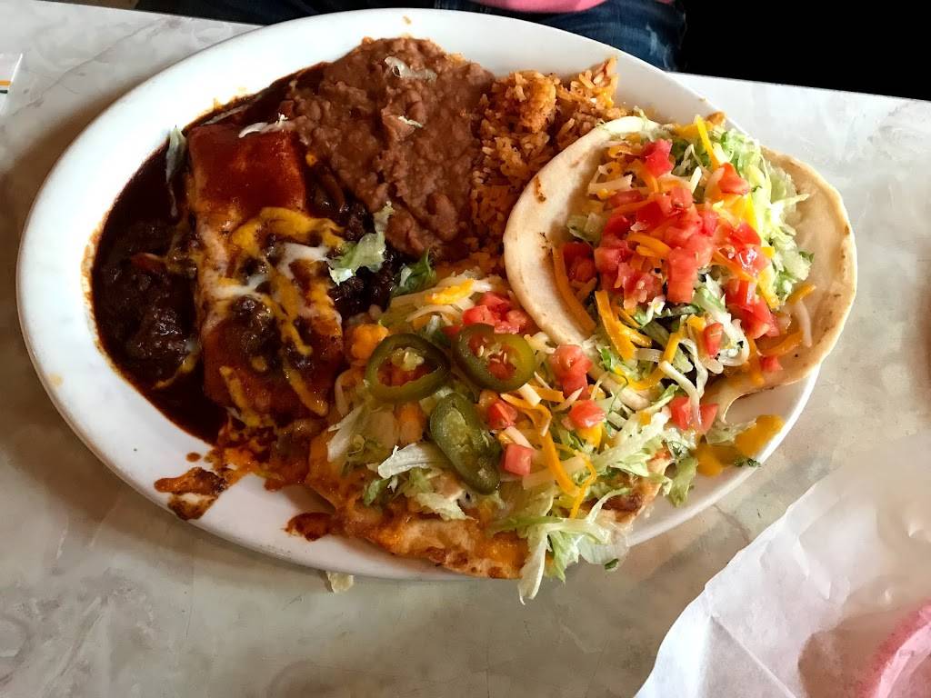 Chuys | restaurant | 2401 W 7th St, Fort Worth, TX 76107, USA | 8173322489 OR +1 817-332-2489