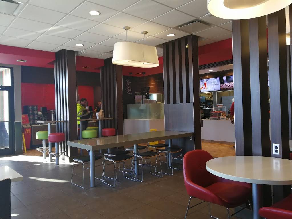 McDonalds | cafe | 9000 West Interpark Drive, Pendleton, IN 46064, USA | 3174854244 OR +1 317-485-4244