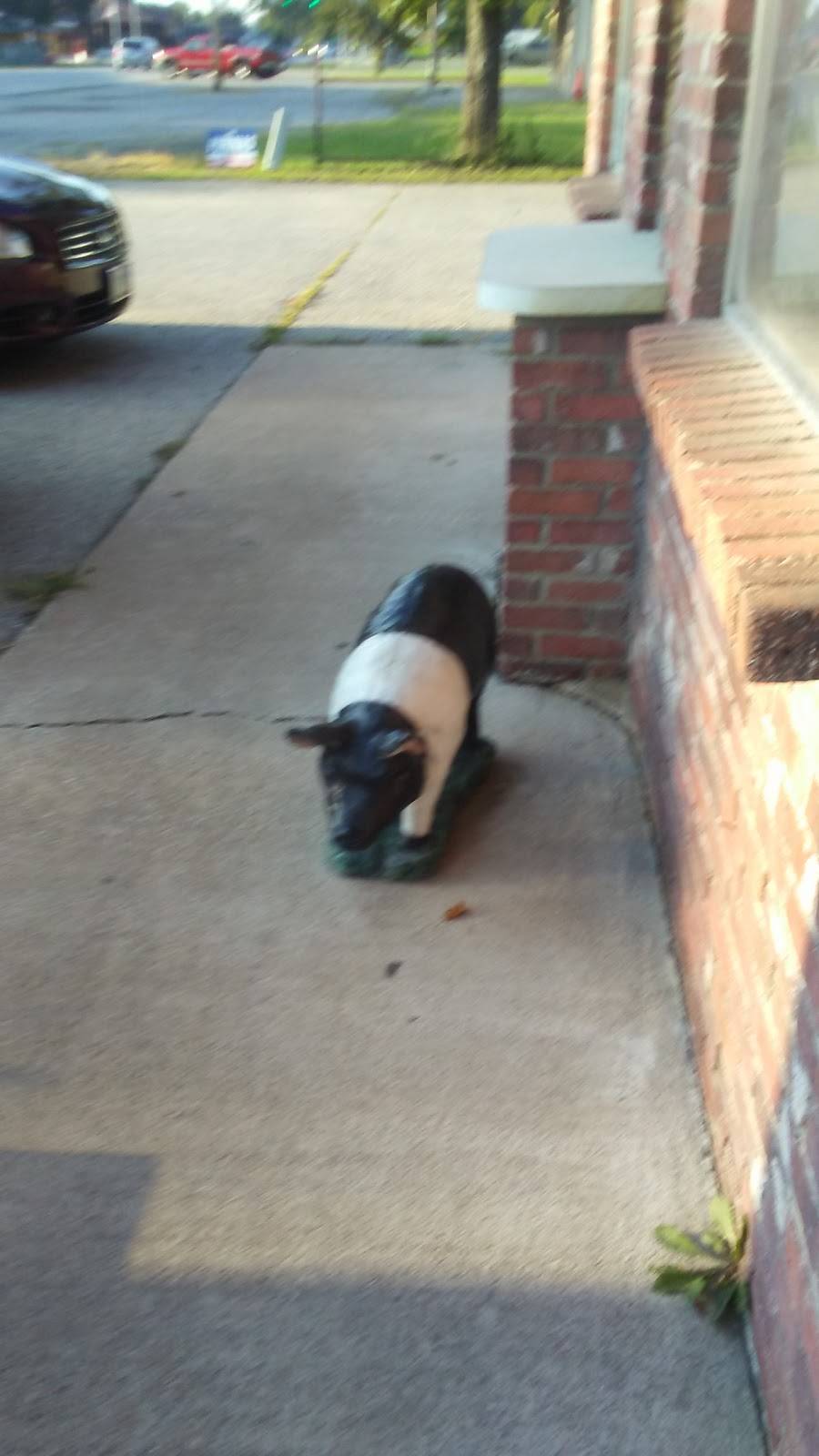 David White | restaurant | 209 S Mickey Mantle Blvd, Commerce, OK 74339, USA | 9186754229 OR +1 918-675-4229