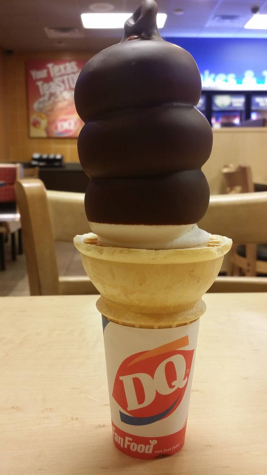 Dairy Queen Store | restaurant | 700 N Industrial Blvd, Euless, TX 76039, USA | 8179103108 OR +1 817-910-3108