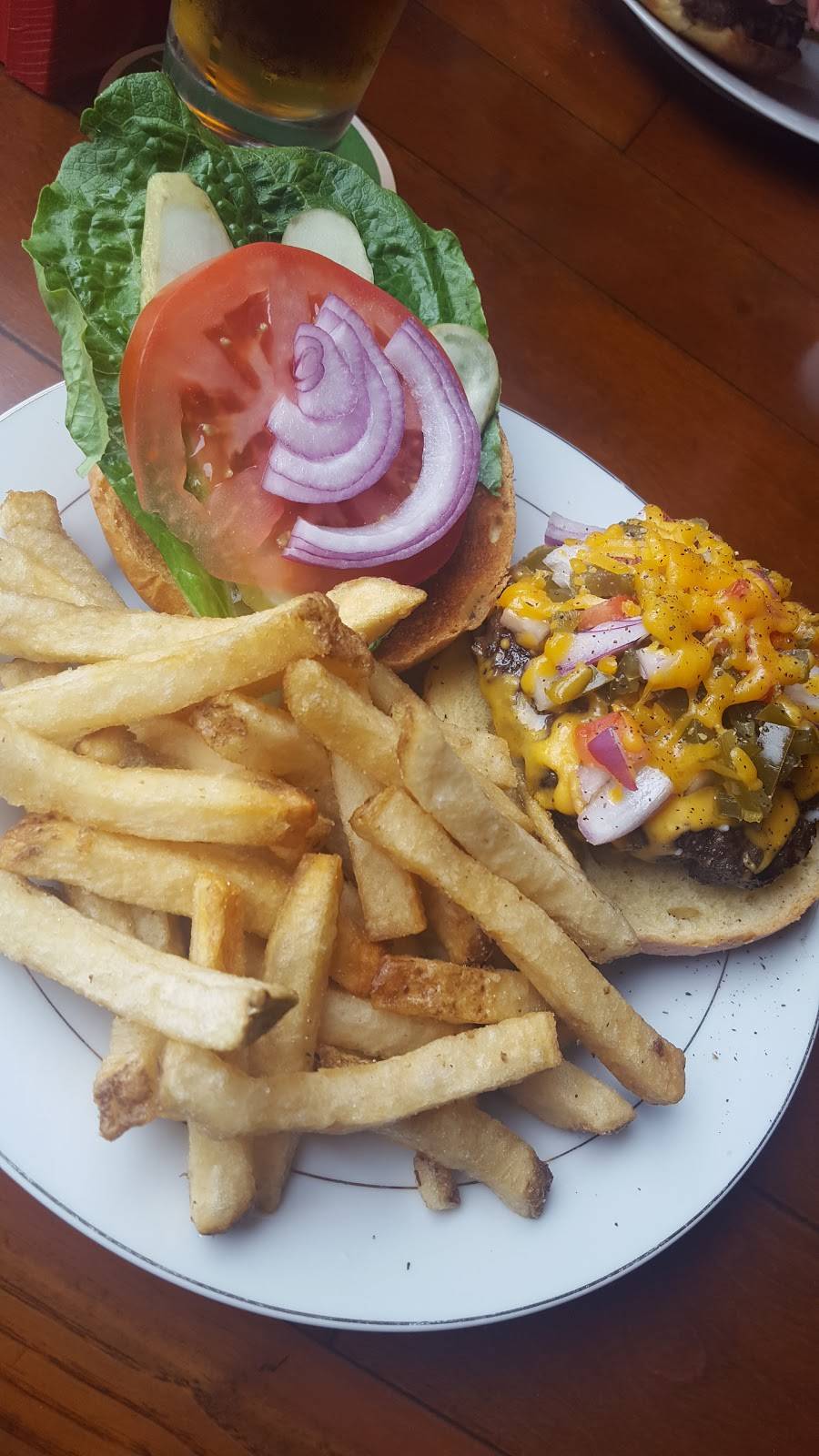 Feebs Pub & Grill | restaurant | 2 Mill St E, Tottenham, ON L0G 1W0, Canada | 9059369009 OR +1 905-936-9009