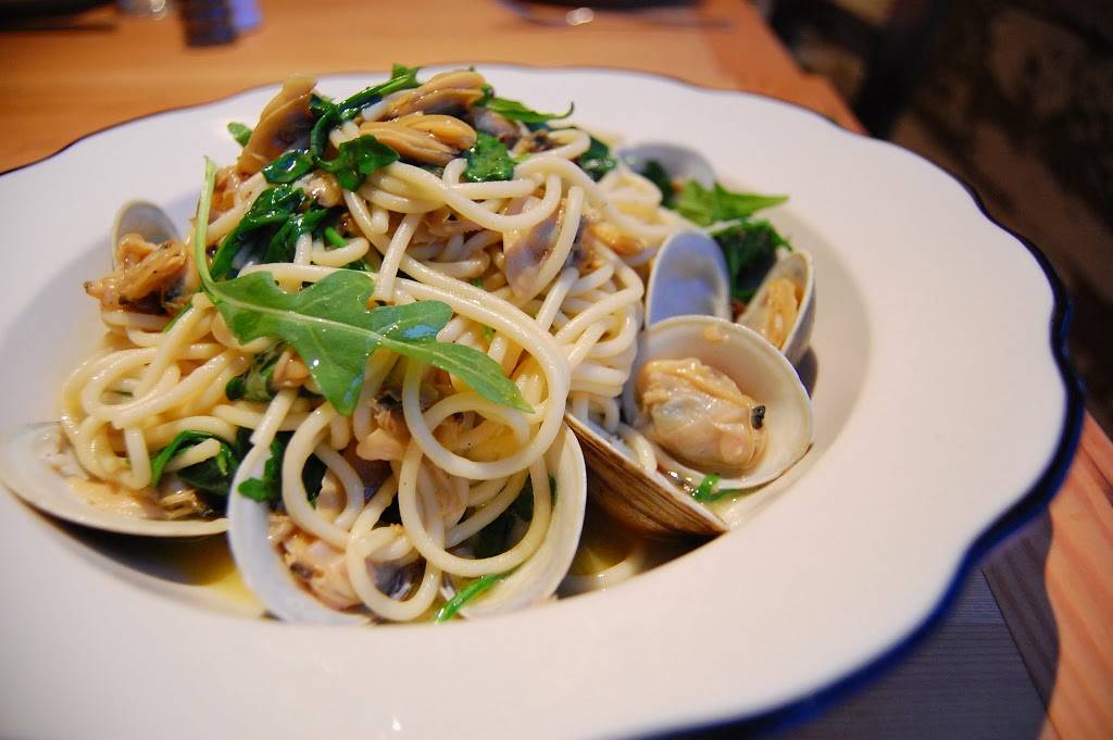 Taverna | restaurant | 121 E Main St, Newark, DE 19711, USA | 3024444334 OR +1 302-444-4334