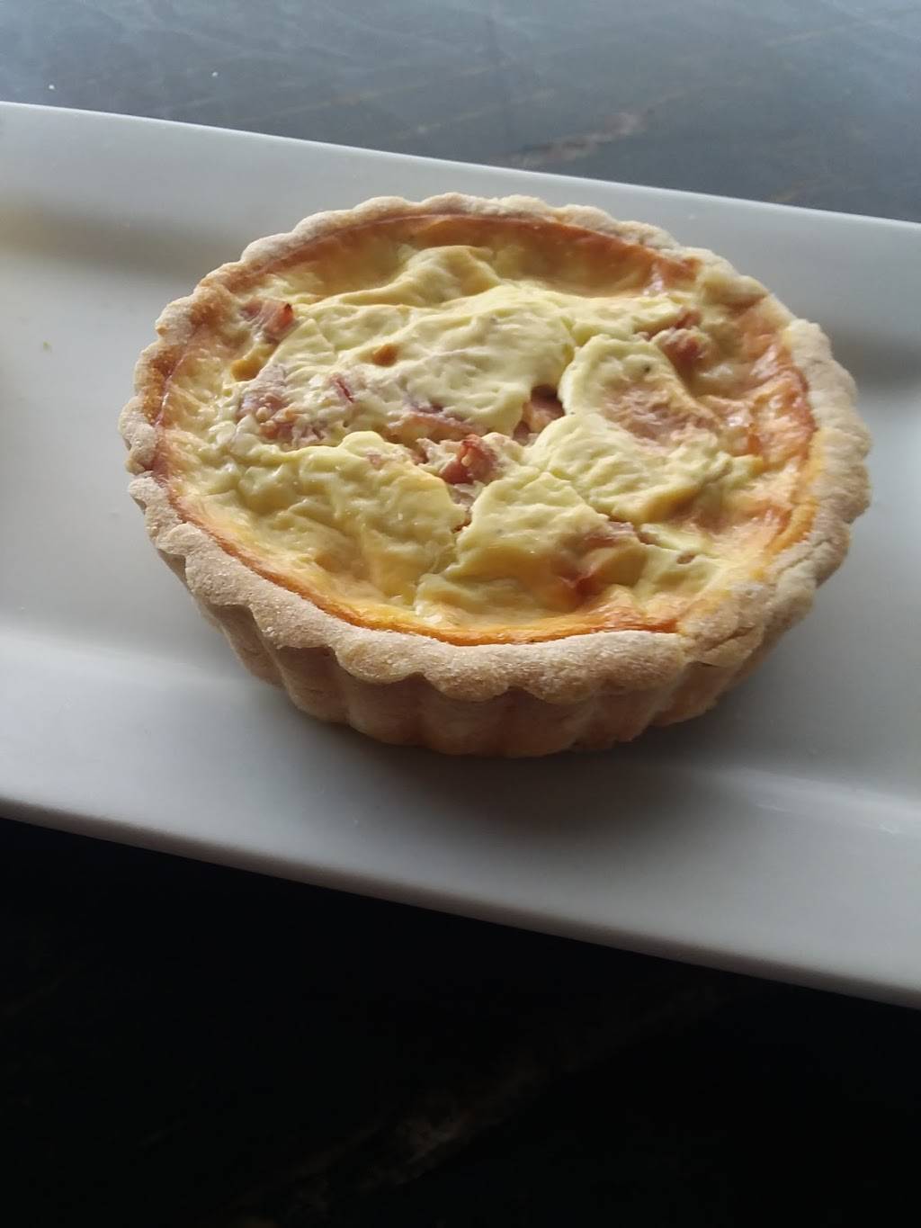 Doras Bakery and Bistro | restaurant | 4702 S Le Jeune Rd, Coral Gables, FL 33146, USA | 3056657818 OR +1 305-665-7818