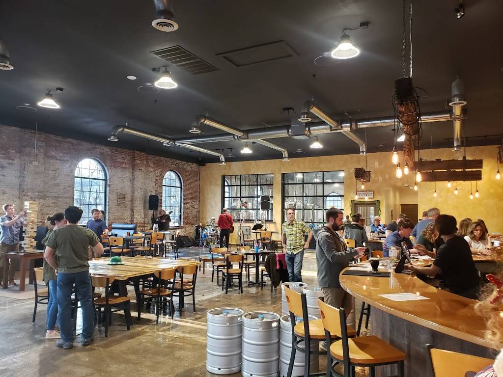 Braeloch Brewing | restaurant | 225 Birch St, Kennett Square, PA 19348, USA | 6106129242 OR +1 610-612-9242