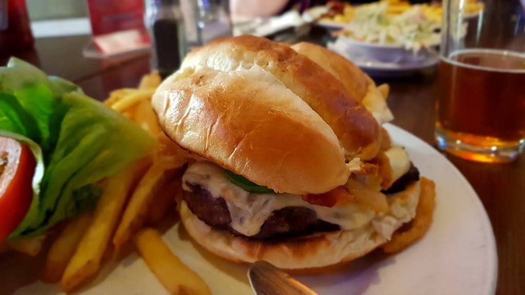 The Fireplace Inn | restaurant | 1448 N Wells St, Chicago, IL 60610, USA | 3126645264 OR +1 312-664-5264