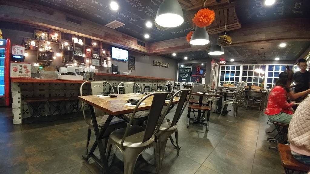 Boiling Avenue | restaurant | 943 Howe Ave, Sacramento, CA 95825, USA | 9169239888 OR +1 916-923-9888