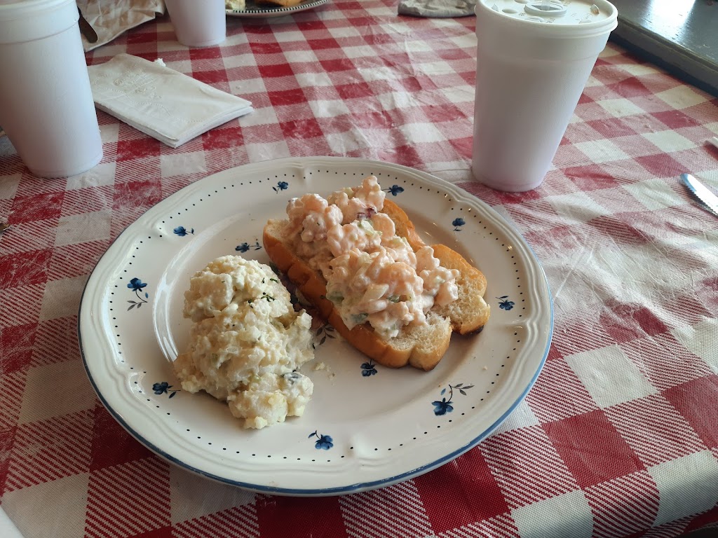 Mr Ts Grocery & Deli | restaurant | 900 W Ave J, San Angelo, TX 76901, USA | 3259399588 OR +1 325-939-9588