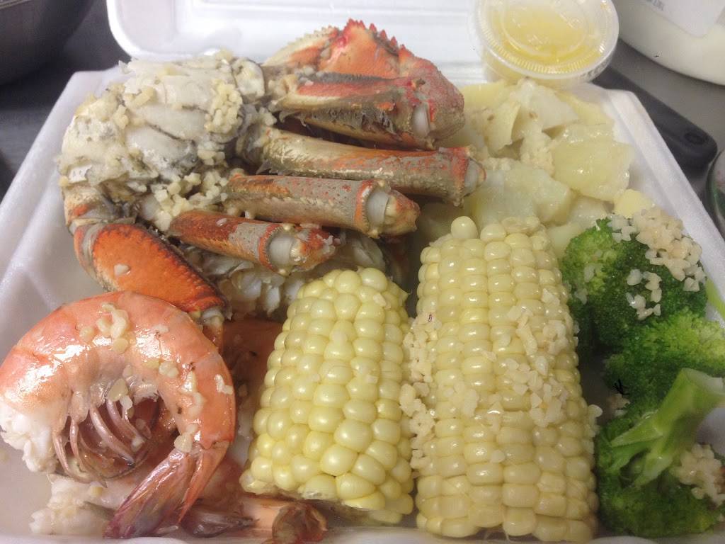 Phillys Seafood | restaurant | 6802 Torresdale Ave, Philadelphia, PA 19135, USA | 2153337787 OR +1 215-333-7787