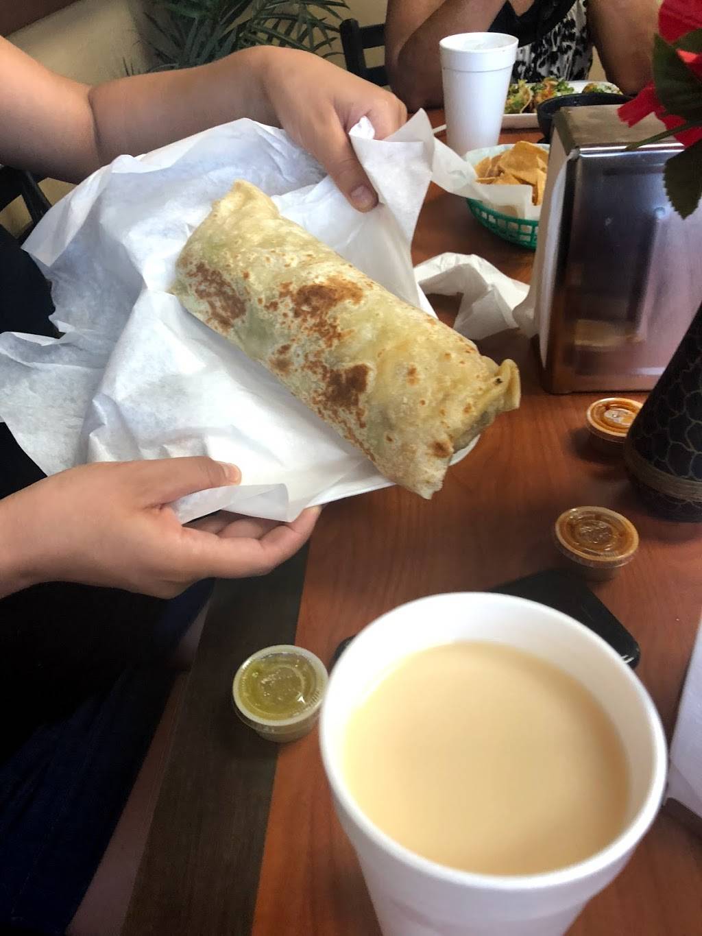 Rosaritos Mexican Food | restaurant | 6062 Lake Murray Blvd # 204, La Mesa, CA 91942, USA | 6195895474 OR +1 619-589-5474